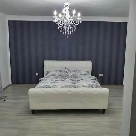 Апартаменти Apartament Elegance *